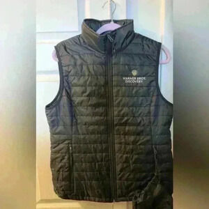 BLACK Warner Bros. Discovery Port Authority Puffer Vest